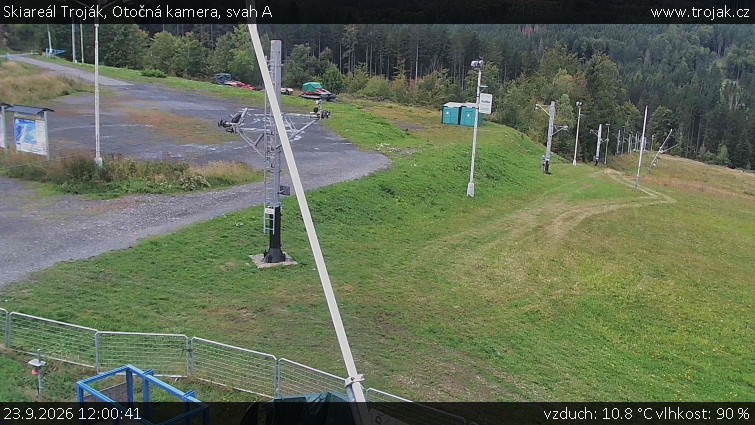 Ośrodek narciarski Troják - Obrotowa kamera, stok A - 23.9.2026 v 12:00