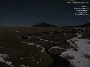 Luční bouda - Luční bouda, pramen Bílého Labe - 7.11.2025 v 03:45 Luční bouda - Luční bouda, pramen Bílého Labe - 7.11.2025 v 03:45