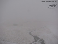 Luční bouda, pramen Bílého Labe