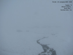 Luční bouda, pramen Bílého Labe