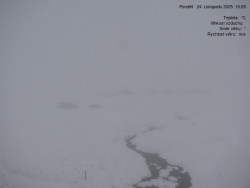 Luční bouda, pramen Bílého Labe