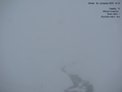 Luční bouda, pramen Bílého Labe