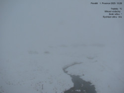 Luční bouda, pramen Bílého Labe