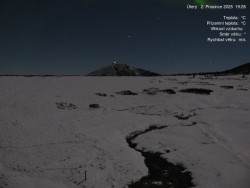 Luční bouda, pramen Bílého Labe