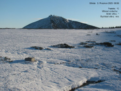 Luční bouda, pramen Bílého Labe