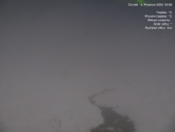 Luční bouda, pramen Bílého Labe