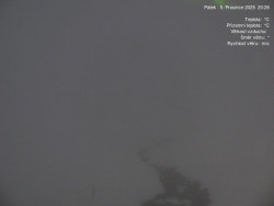 Luční bouda, pramen Bílého Labe