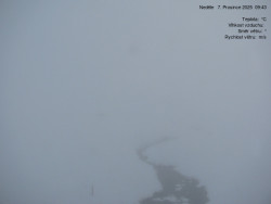 Luční bouda, pramen Bílého Labe