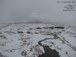 Luční bouda, pramen Bílého Labe