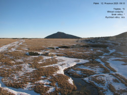 Luční bouda, pramen Bílého Labe