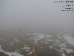 Luční bouda, pramen Bílého Labe