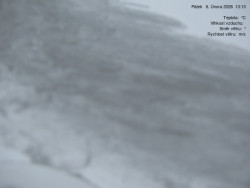 Luční bouda, pramen Bílého Labe