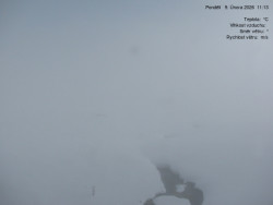 Luční bouda, pramen Bílého Labe