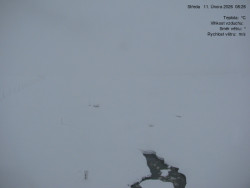 Luční bouda, pramen Bílého Labe