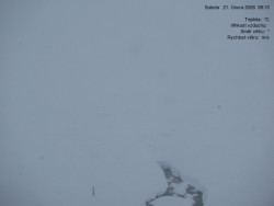 Luční bouda, pramen Bílého Labe