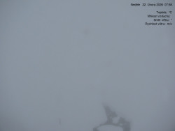 Luční bouda, pramen Bílého Labe