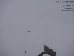 Luční bouda, pramen Bílého Labe