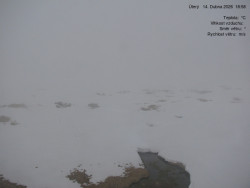 Luční bouda, pramen Bílého Labe