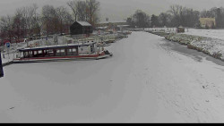 Přístav Veselí nad Moravou na Baťově kanále