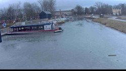 Přístav Veselí nad Moravou na Baťově kanále