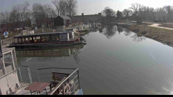 Přístav Veselí nad Moravou na Baťově kanále