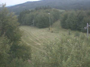 Skiareál Troják - Kamera na svahu B, pohled od chaty - 16.9.2025 v 13:19