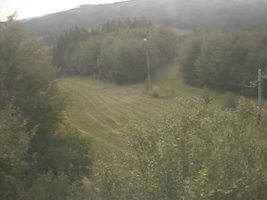 Skiareál Troják - Kamera na svahu B, pohled od chaty - 18.9.2025 v 09:02