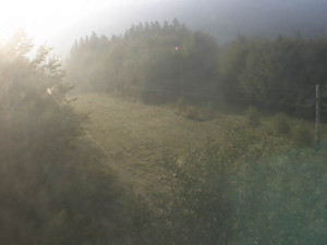 Skiareál Troják - Kamera na svahu B, pohled od chaty - 29.9.2025 v 07:49