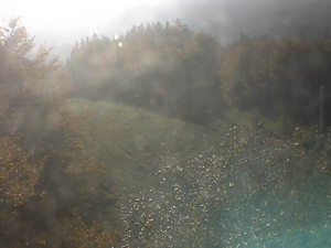 Skiareál Troják - Kamera na svahu B, pohled od chaty - 19.10.2025 v 08:50