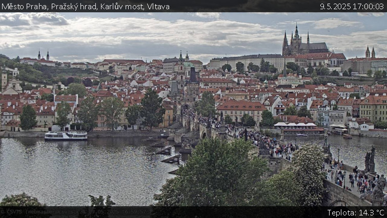 Město Praha - Pražský hrad, Karlův most, Vltava - 9.5.2025 v 17:00 Město Praha - Pražský hrad, Karlův most, Vltava - 9.5.2025 v 17:00