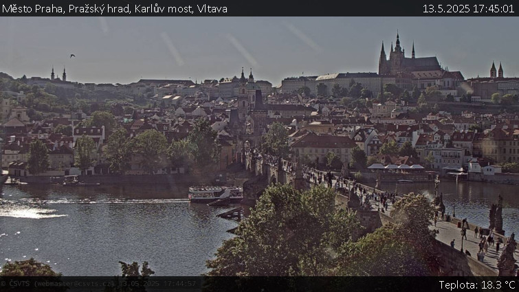 Město Praha - Pražský hrad, Karlův most, Vltava - 13.5.2025 v 17:45 Město Praha - Pražský hrad, Karlův most, Vltava - 13.5.2025 v 17:45