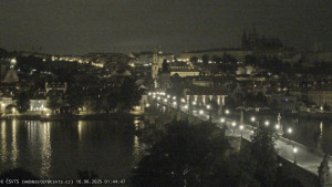 Město Praha - Pražský hrad, Karlův most, Vltava - 16.6.2025 v 01:45