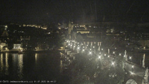 Město Praha - Pražský hrad, Karlův most, Vltava - 1.7.2025 v 00:45
