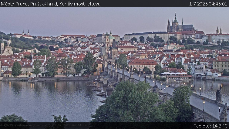 Město Praha - Pražský hrad, Karlův most, Vltava - 1.7.2025 v 04:45 Město Praha - Pražský hrad, Karlův most, Vltava - 1.7.2025 v 04:45