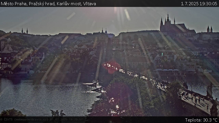 Město Praha - Pražský hrad, Karlův most, Vltava - 1.7.2025 v 19:30