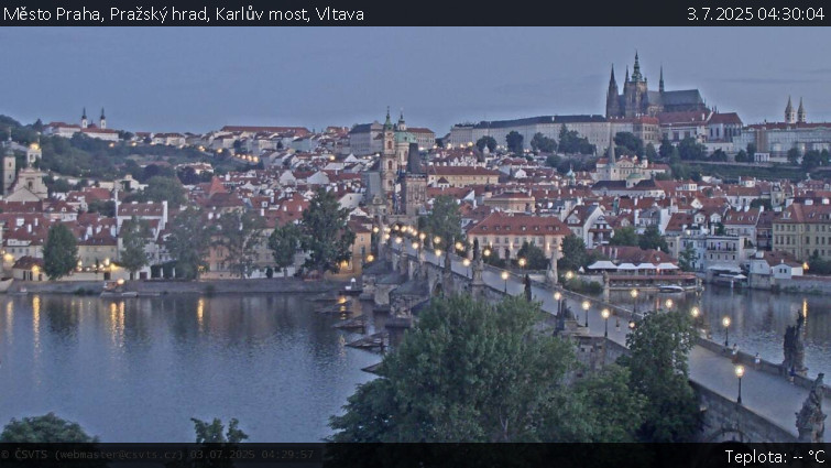 Město Praha - Pražský hrad, Karlův most, Vltava - 3.7.2025 v 04:30