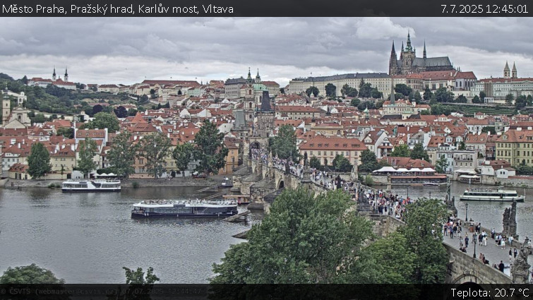 Město Praha - Pražský hrad, Karlův most, Vltava - 7.7.2025 v 12:45 Město Praha - Pražský hrad, Karlův most, Vltava - 7.7.2025 v 12:45