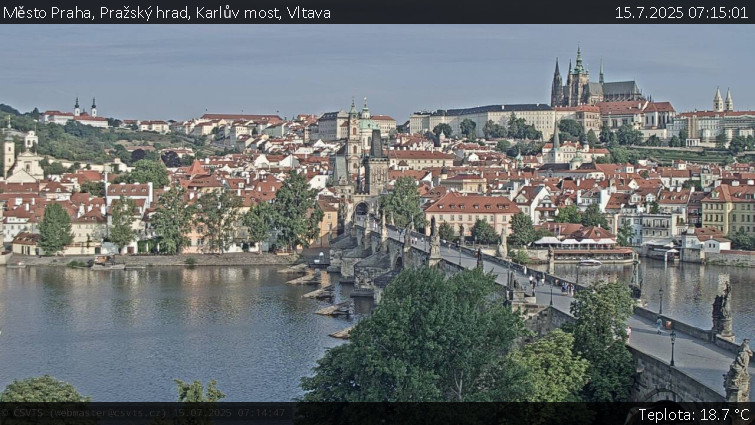 Město Praha - Pražský hrad, Karlův most, Vltava - 15.7.2025 v 07:15 Město Praha - Pražský hrad, Karlův most, Vltava - 15.7.2025 v 07:15