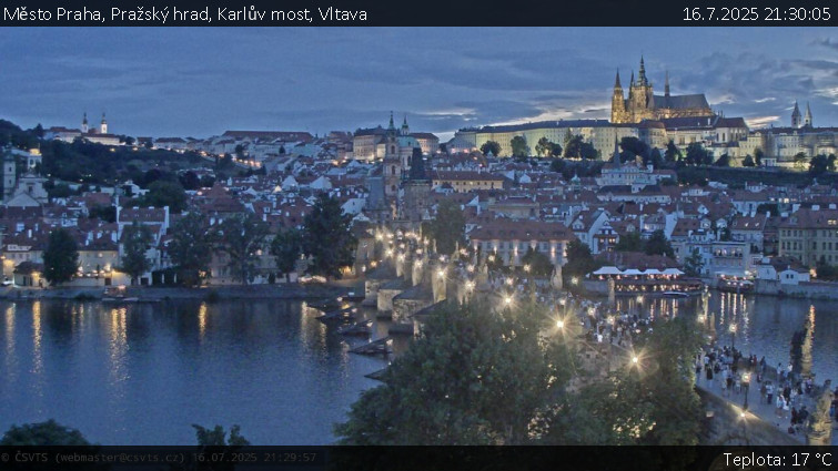Město Praha - Pražský hrad, Karlův most, Vltava - 16.7.2025 v 21:30 Město Praha - Pražský hrad, Karlův most, Vltava - 16.7.2025 v 21:30