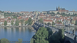 Město Praha - Pražský hrad, Karlův most, Vltava - 19.8.2025 v 07:45