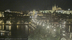Město Praha - Pražský hrad, Karlův most, Vltava - 19.8.2025 v 21:45