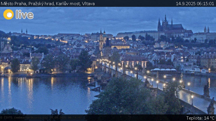 Město Praha - Pražský hrad, Karlův most, Vltava - 14.9.2025 v 06:15 Město Praha - Pražský hrad, Karlův most, Vltava - 14.9.2025 v 06:15