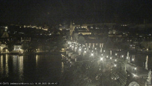 Město Praha - Pražský hrad, Karlův most, Vltava - 16.9.2025 v 00:45