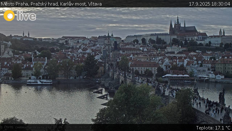 Město Praha - Pražský hrad, Karlův most, Vltava - 17.9.2025 v 18:30