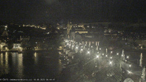Město Praha - Pražský hrad, Karlův most, Vltava - 18.9.2025 v 00:45