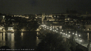 Město Praha - Pražský hrad, Karlův most, Vltava - 18.9.2025 v 01:45