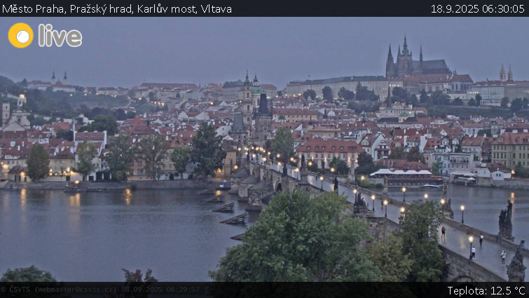 Město Praha - Pražský hrad, Karlův most, Vltava - 18.9.2025 v 06:30
