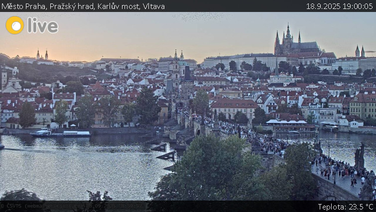 Město Praha - Pražský hrad, Karlův most, Vltava - 18.9.2025 v 19:00 Město Praha - Pražský hrad, Karlův most, Vltava - 18.9.2025 v 19:00