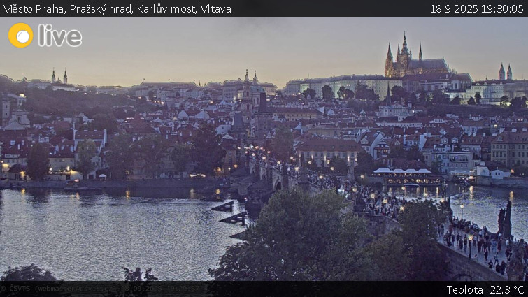 Město Praha - Pražský hrad, Karlův most, Vltava - 18.9.2025 v 19:30