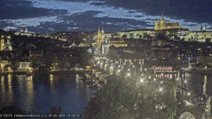 Město Praha - Pražský hrad, Karlův most, Vltava - 29.9.2025 v 19:30